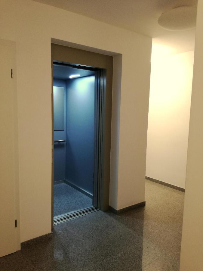 Apartment Lunaja *